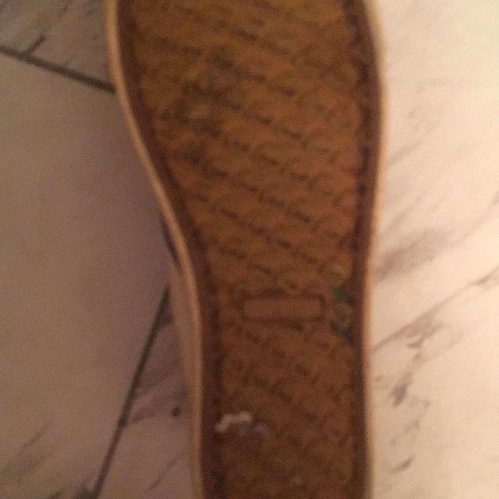 C7 - Picture 2 of 2